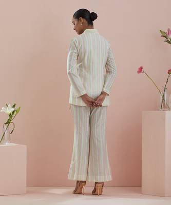 Off-white co-ord set - textured cotton jacket and pants in off white 5