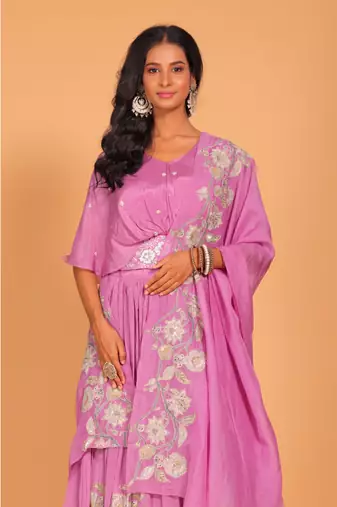 Crop top with dupatta set