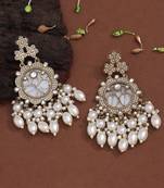 White color mother of pearl kundan earrings