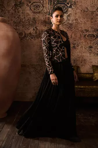 Black mashroo embroidered jacket set