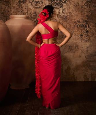 Hot pink top with skirt saree 5