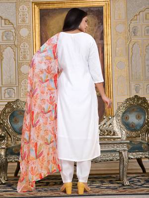 Women's Chanderi Embroidered Straight Kurta with Pant And Dupatta Set 2