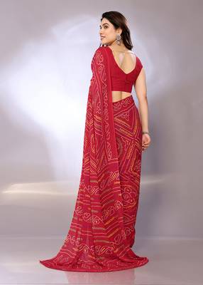 Chiffon embellished saree with blouse piece 3