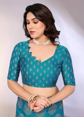 Chiffon floral saree with blouse piece 3
