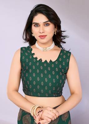 Chiffon floral saree with blouse piece 3