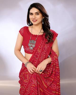 Chiffon embellished saree with blouse piece 5
