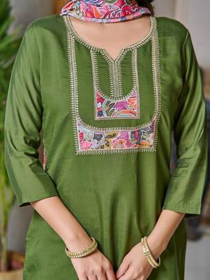Women's Chanderi Embroidered Straight Kurta with Pant And Dupatta Set 4