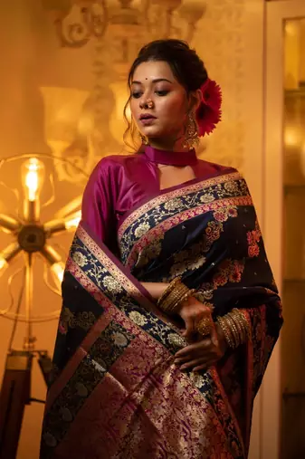 Navy Blue Soft Silk Zari Weaving Designer Pallu & Border Saree With Blouse For Women