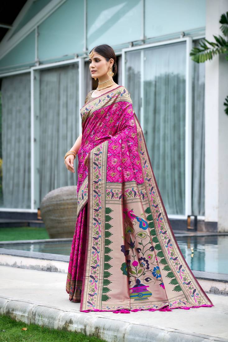 Pink Patola Silk Printed Heavy Rich Pallu & Border Saree With Blouse For Women