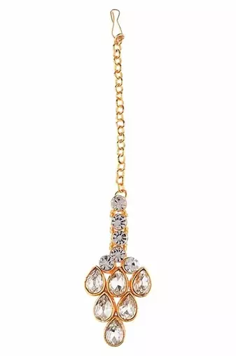 Crystal studded design choker traditional Necklace :: jewellery set with matching earrings and maang tikka