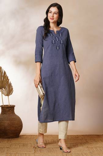 Straight cotton stripe kurta with hand applique and embroidery detailing.