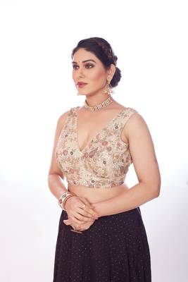 Mmore Women's Net Embroidered Readymade Padded Saree Blouse 3