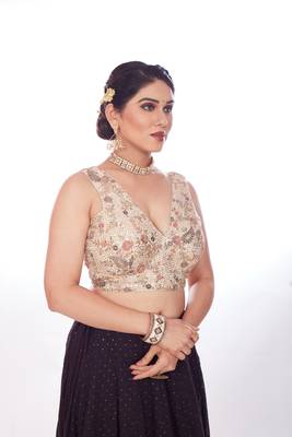 Mmore Women's Net Embroidered Readymade Padded Saree Blouse 4