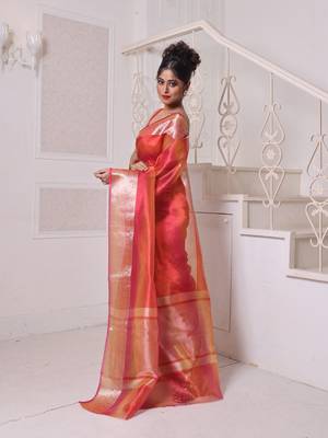 Red dual-tone tissue saree with zari borders 2