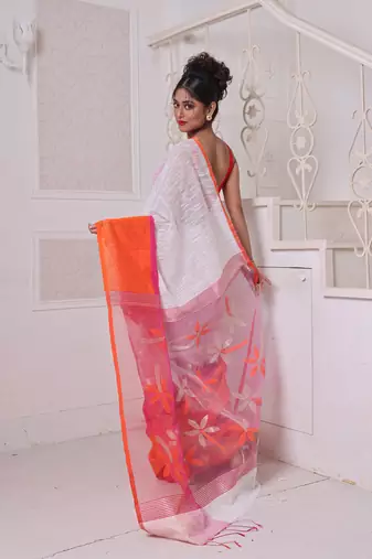 Off white matka soft saree with resham pallu