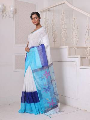 Off white matka soft saree with resham pallu 2
