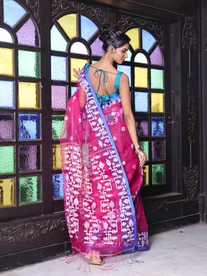 Fuchsia muslin saree with jamdani designs 3