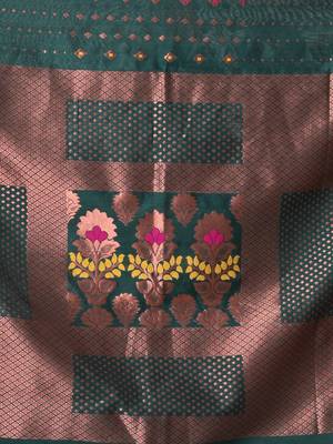 All over zari weaving forest green cotton saree with zari borders 4
