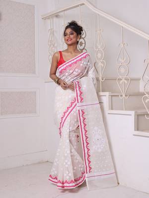 Off white cotton handwoven jamdani saree 1