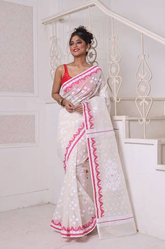 Off white cotton handwoven jamdani saree