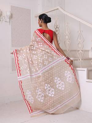 Beige cotton handwoven jamdani saree 3
