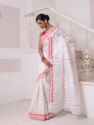 Off white cotton handwoven jamdani saree 2