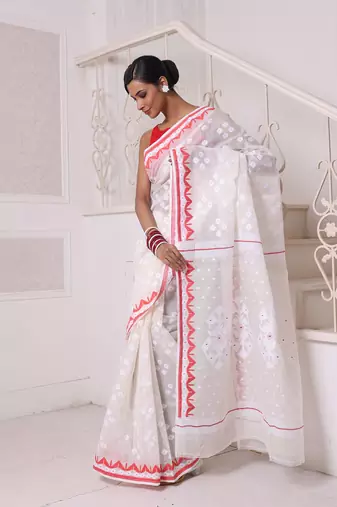 Off white cotton handwoven jamdani saree