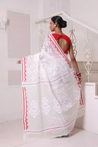 Off white cotton handwoven jamdani saree