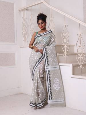 Ecru cotton handwoven jamdani saree 1