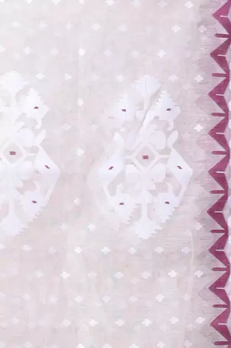 Off white cotton handwoven jamdani saree