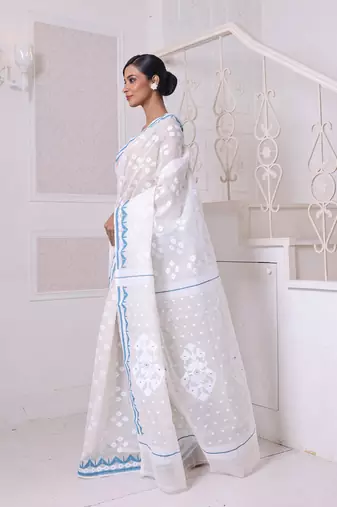 Off white cotton handwoven jamdani saree