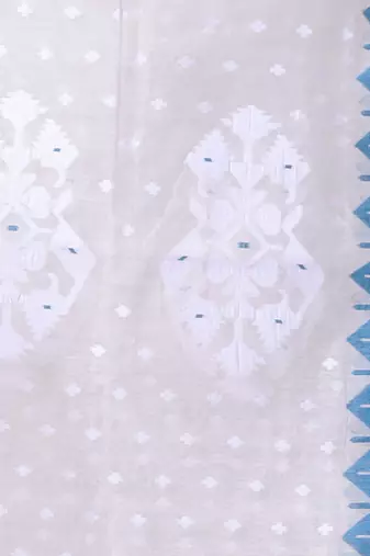 Off white cotton handwoven jamdani saree