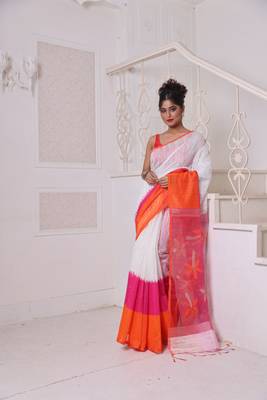 Off white matka soft saree with resham pallu 1