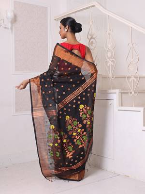 Black cotton saree with zari borders 3