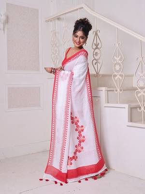 White hibiscus printed bengali style mulmul cotton soft saree 2