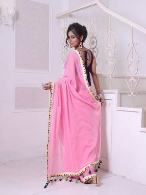 Pink mulmul cotton soft saree with patch work borders 3