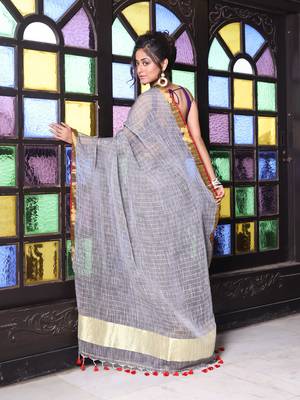 Grey checkbox designs soft saree with zari borders 3