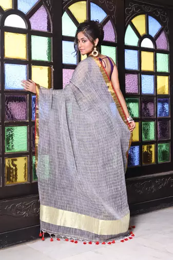 Grey checkbox designs soft saree with zari borders