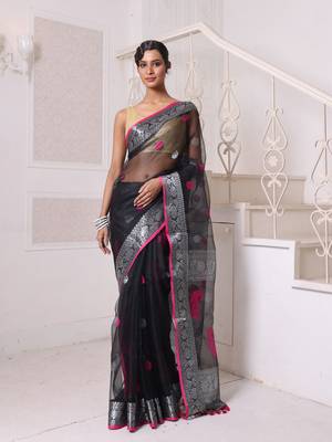 Black muslin saree with zari woven nakshi borders 1