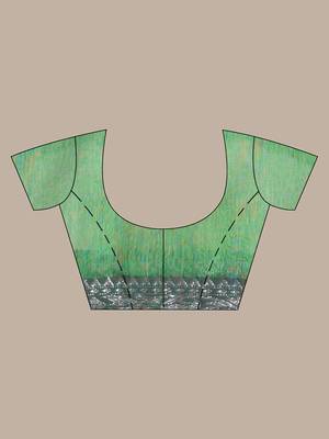 Green muslin saree with zari woven nakshi borders 5
