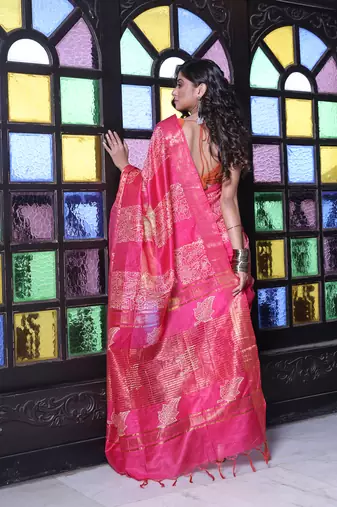Fuchsia silk soft saree with zari borders