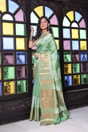 Green silk soft saree with zari borders