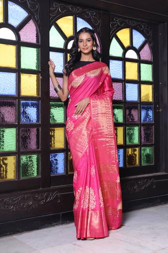 Pink silk soft saree with zari borders