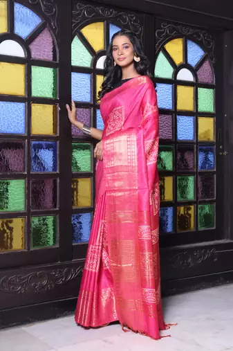 Pink silk soft saree with zari borders