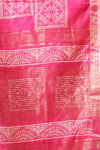 Pink silk soft saree with zari borders