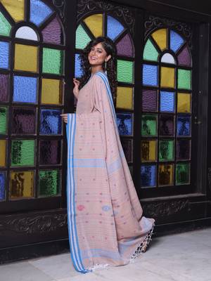 Beige cotton handwoven saree with floral buttas 2