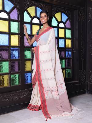 Beige cotton handwoven saree with floral buttas 2