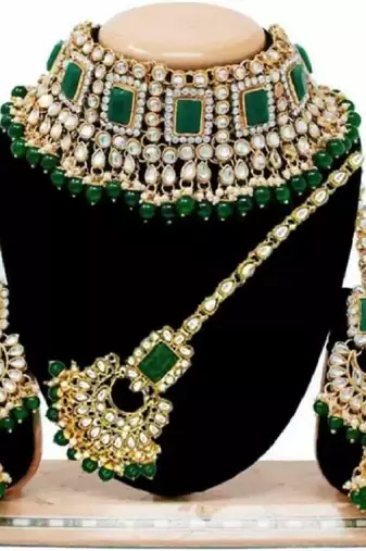 Kundan choker necklace set