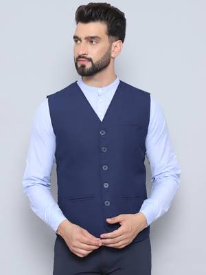 Waistcoat with welt pockets 2