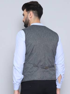 Waistcoat with welt pockets 3